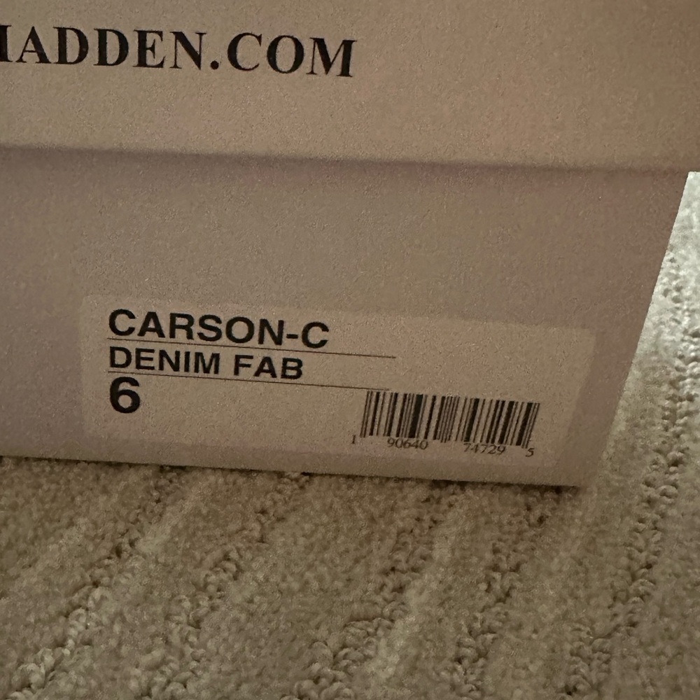 NWOT Steve Madden Denim Heels - Picture 4 of 4